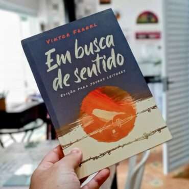 Livro Em busca de sentido de Viktor Frankl